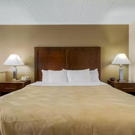 Quality Inn & Suites Oceanblock Ошен Сити Экстерьер фото