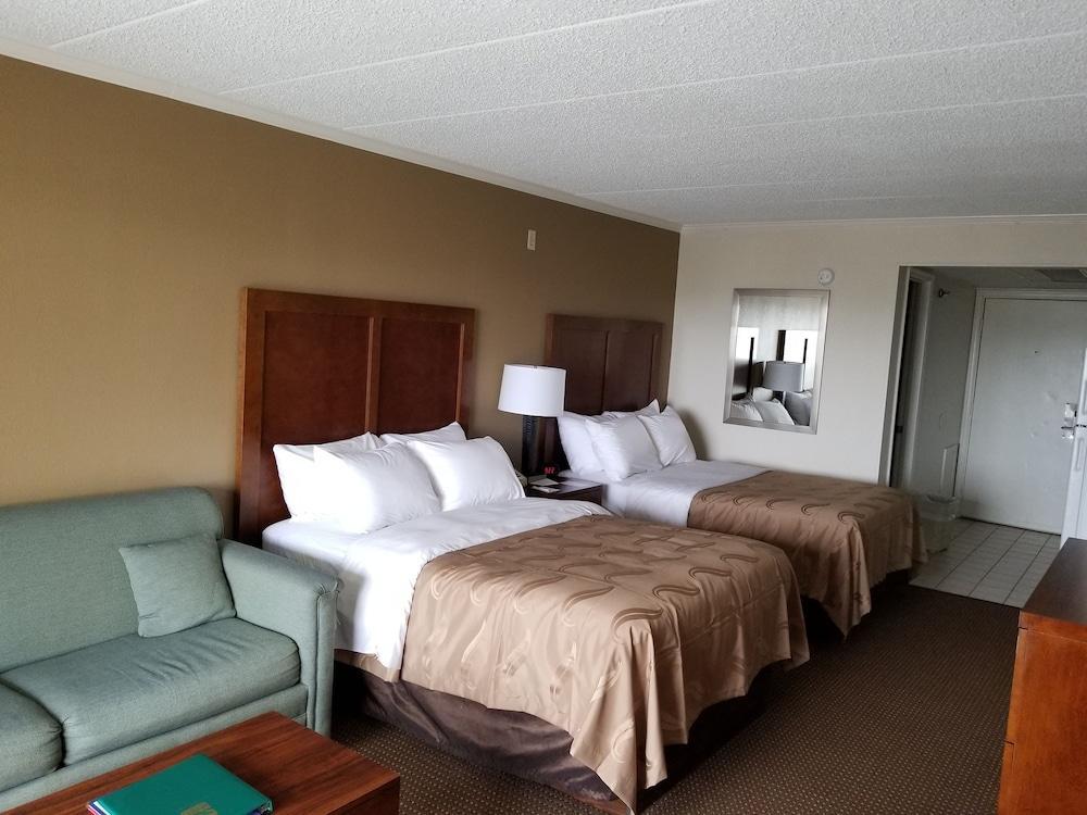 Quality Inn & Suites Oceanblock Ошен Сити Экстерьер фото