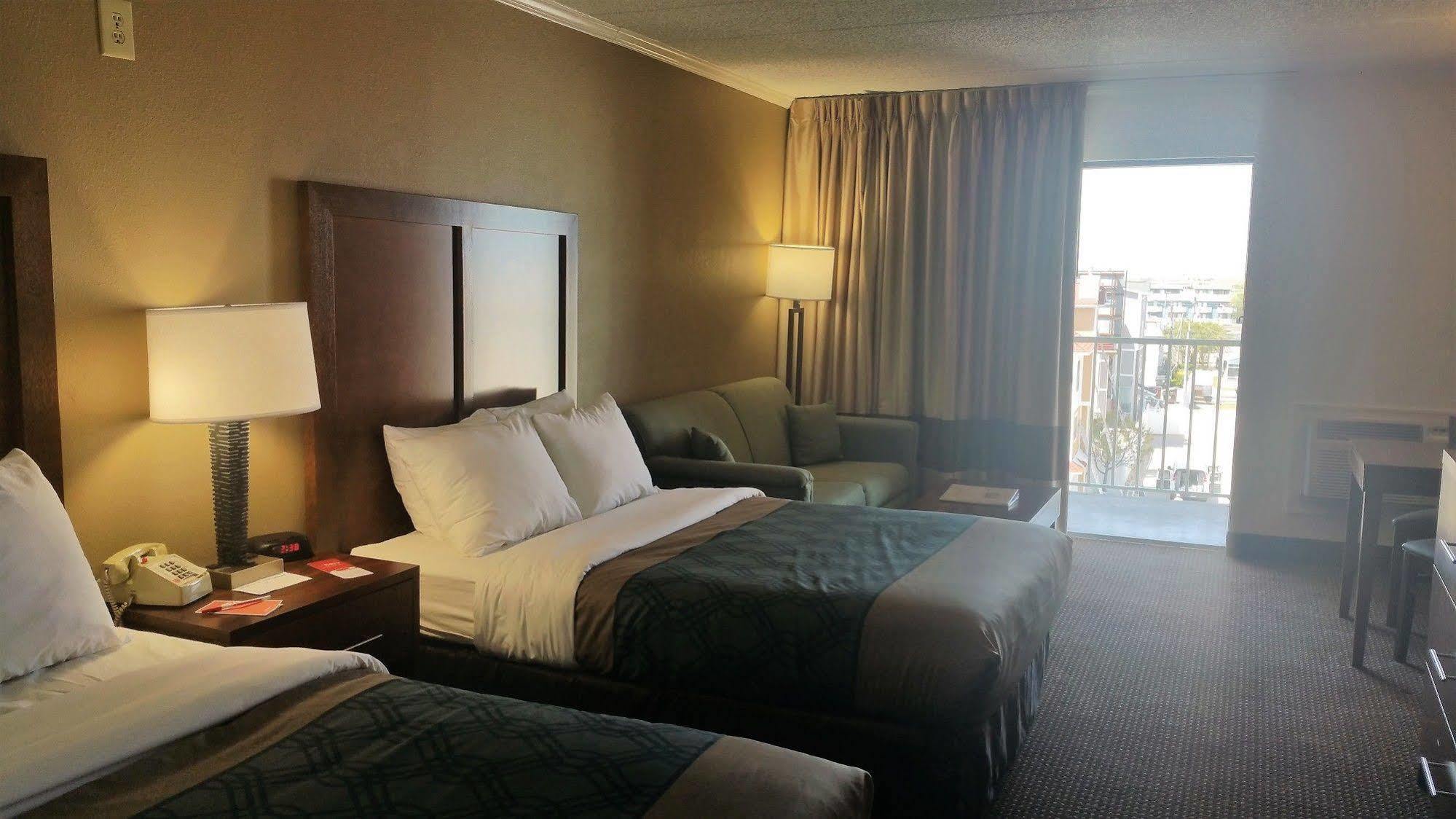 Quality Inn & Suites Oceanblock Ошен Сити Экстерьер фото